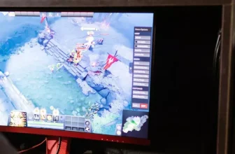 How Do Refresh Rates Affect Gaming Monitor Performance?